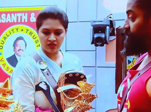 ராபர்ட் மாஸ்டரின் இத்துப்போன முதுமைக்காதல்