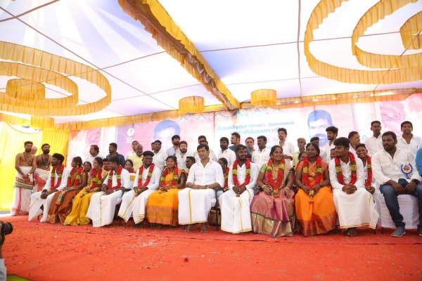 11 ஜோடிகளுக்கு திருமணம்