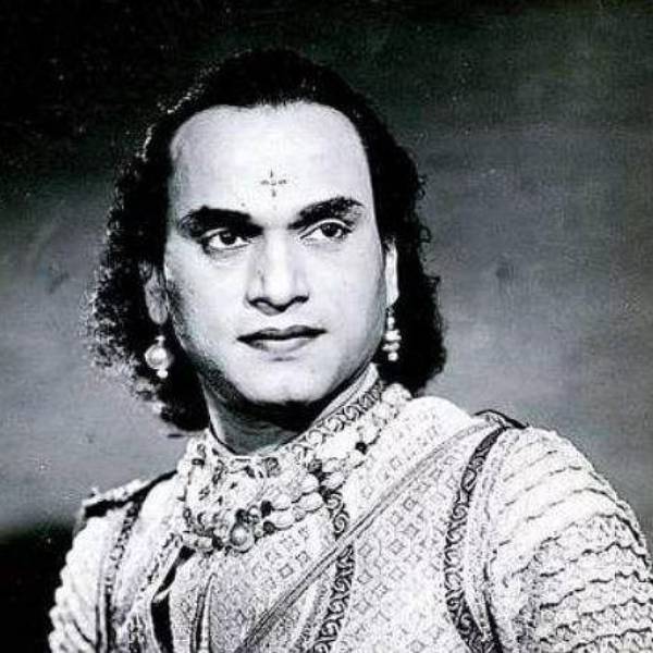 சிறைவாசத்துக்குப்பின் புகழ் மங்கி மரணத்தை தழுவிய பாகவதர்