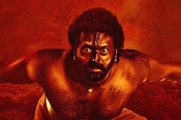 இரண்டிலும் ஒரே வில்லன்
