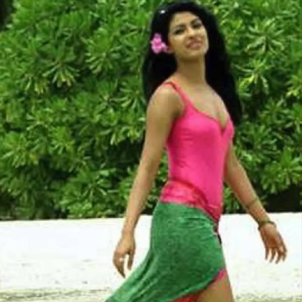ஸ்பெஷலாக க்ரீம் பயன்படுத்தினார்