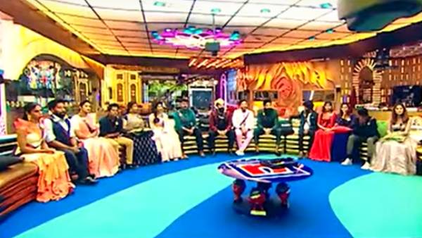 ஒன்றாக அமர்ந்து பேசுவதே குரூப்பிசமா?-ஹவுஸ்மேட்ஸ்