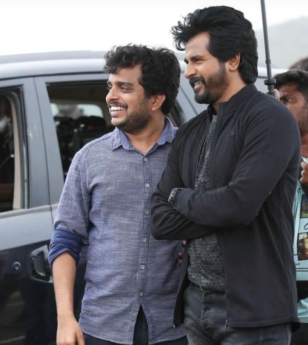 முதல் ஏலியன்ஸ் திரைப்படம்