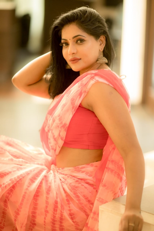 விவகாரமான வேடங்கள்