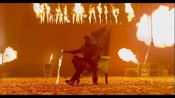 ‘தீ தளபதி‘ வேறலெவல்
