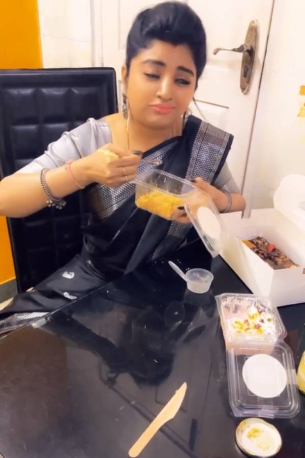 ரசிகர்கள் கமெண்ட்