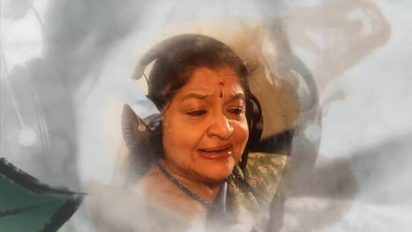 வாரிசை தாலாட்டும் சித்ரா