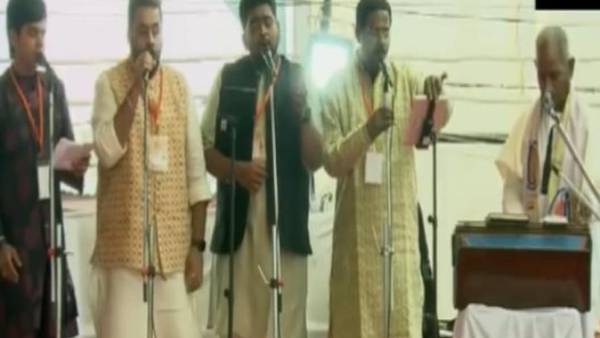 முதன்முறையாக திருவாசகம்