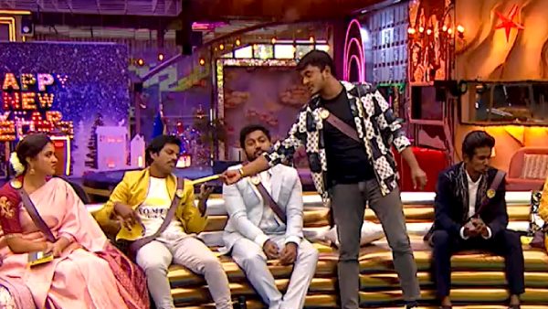 திருந்தாத சில போட்டியாளர்கள்