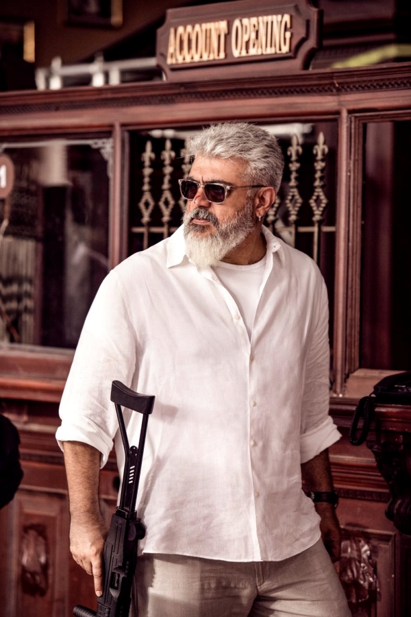 முதல் பாதி சூப்பர்