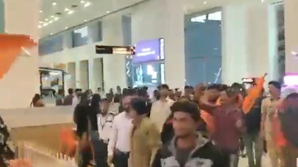 பதான் ரிலீஸில் சிக்கல்