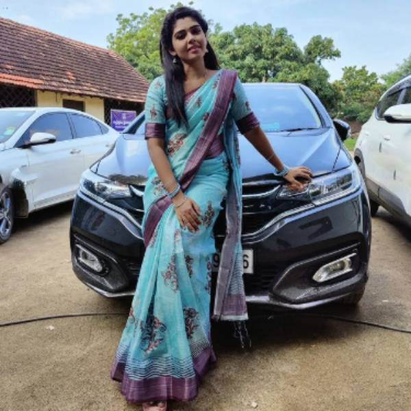 பாண்டியன் ஸ்டோர்ஸ்