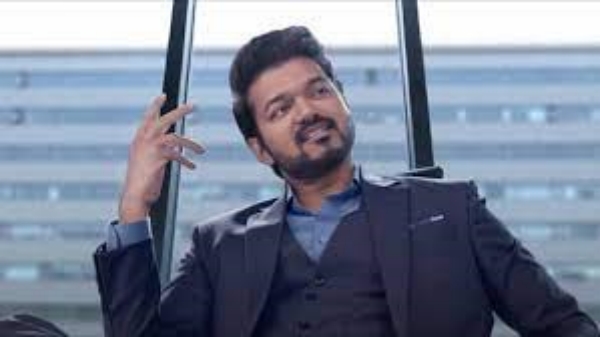 விஜய்க்கு மும்முனை தாக்குதல்